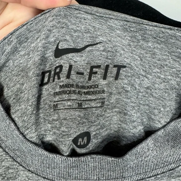 Nike Set of 2 Short Sleeve Dri Fit Tops Black & Gray Workout Gym Athletic - Picture 7 of 7